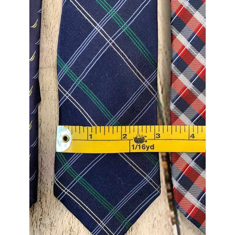 NAUTICA Men’s Lot of 4 100% Silk Ties